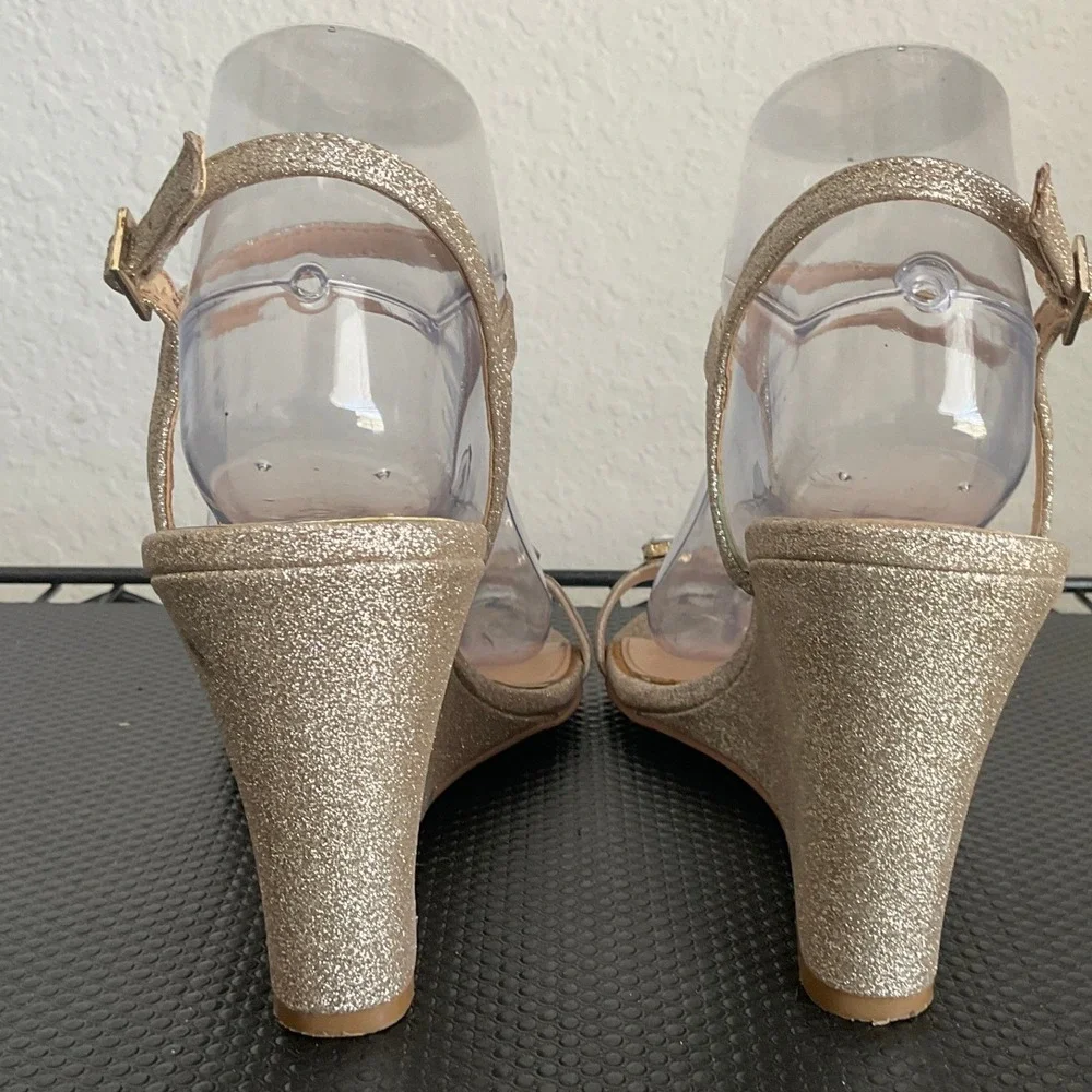 Jewel Badgley Mischka Gold Glitter Rhinestone Wedge Sandals Women 8.5 Bridal